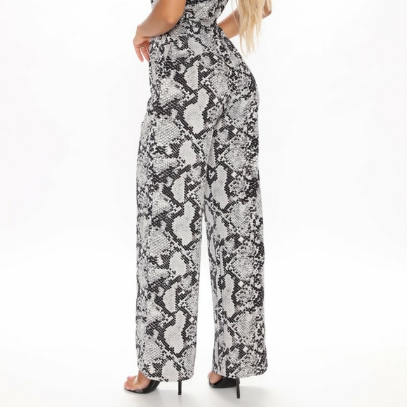 Jumpsuit - Picture 2 of 3